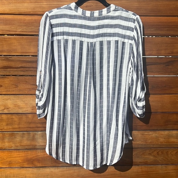 Stripes Flowy Blouse - Picture 5 of 7